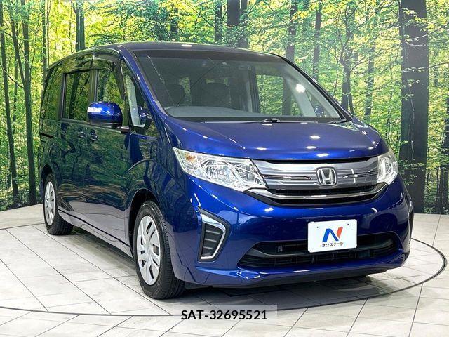 Honda e 2015-11 7903438-16