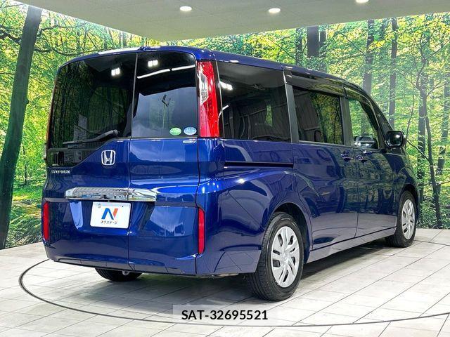 Honda e 2015-11 7903438-17