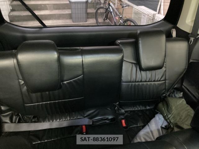 Honda e 2011-05 7963876-14