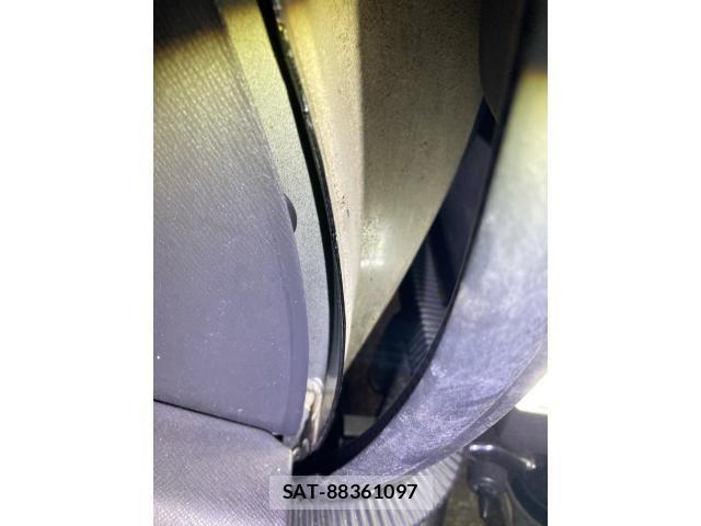 Honda e 2011-05 7963876-23