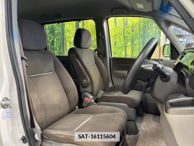 Honda e 2015-12 7963874-7