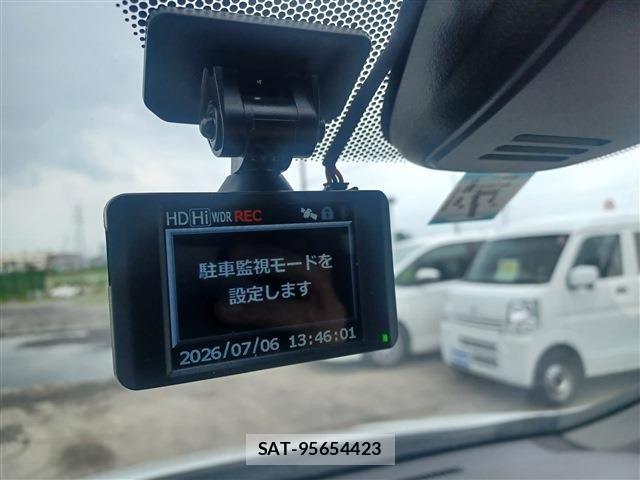 Honda e 2021-07 7981109-10