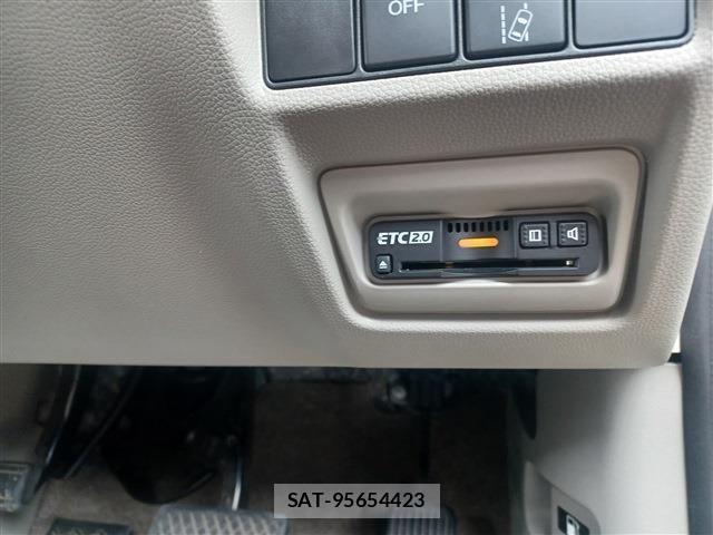 Honda e 2021-07 7981109-15
