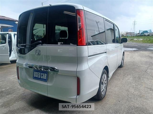 Honda e 2021-07 7981109-2
