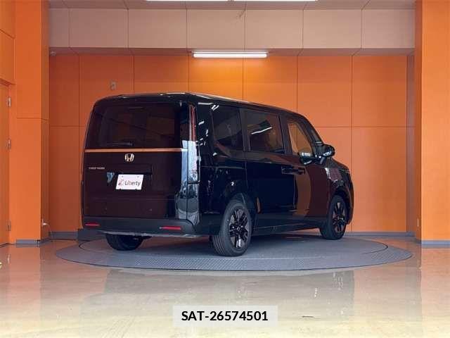 Honda e 2026-04 7981108-9