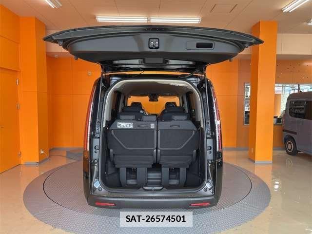 Honda e 2026-04 7981108-12