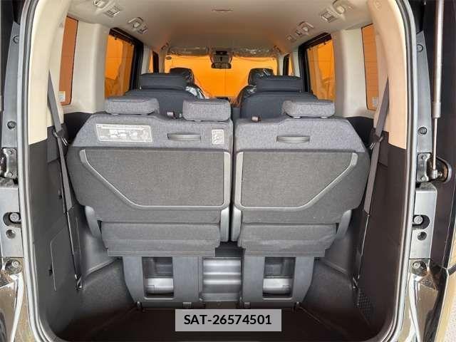 Honda e 2026-04 7981108-13