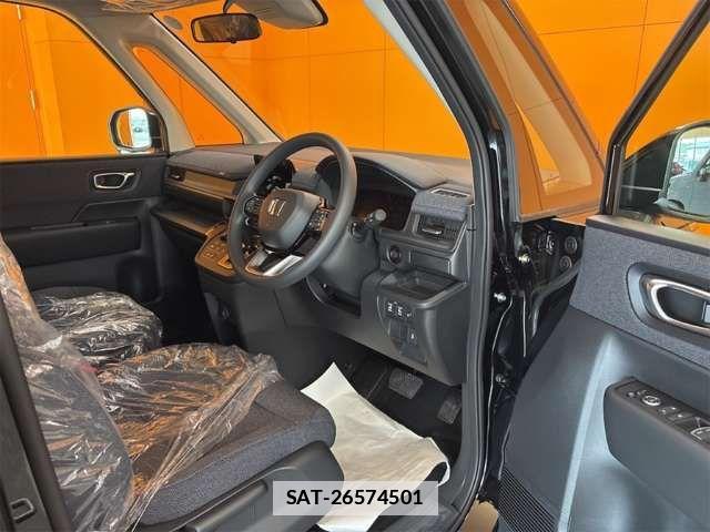 Honda e 2026-04 7981108-16