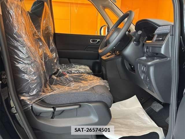 Honda e 2026-04 7981108-17