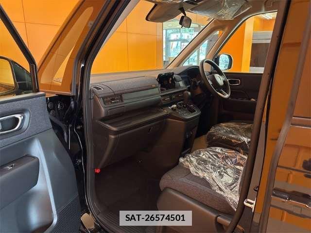 Honda e 2026-04 7981108-18