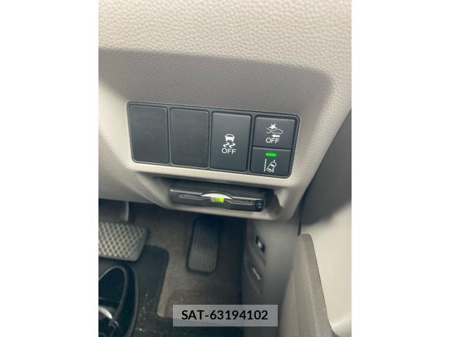 Honda e 2016-03 8038432-22