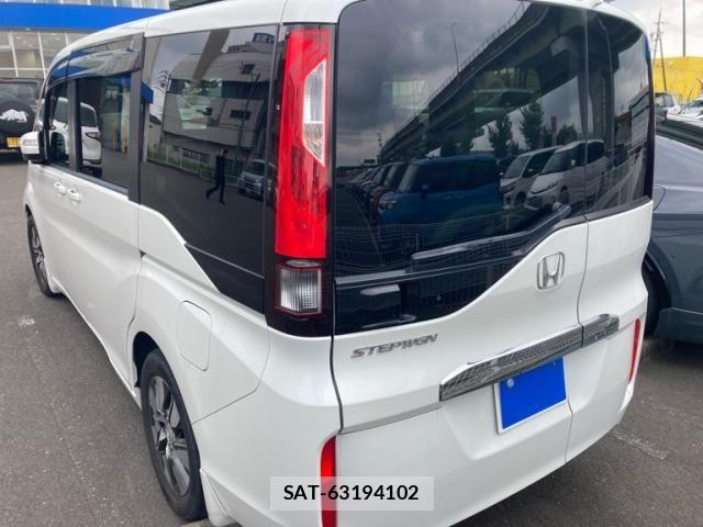 Honda e 2016-03 8038432-5