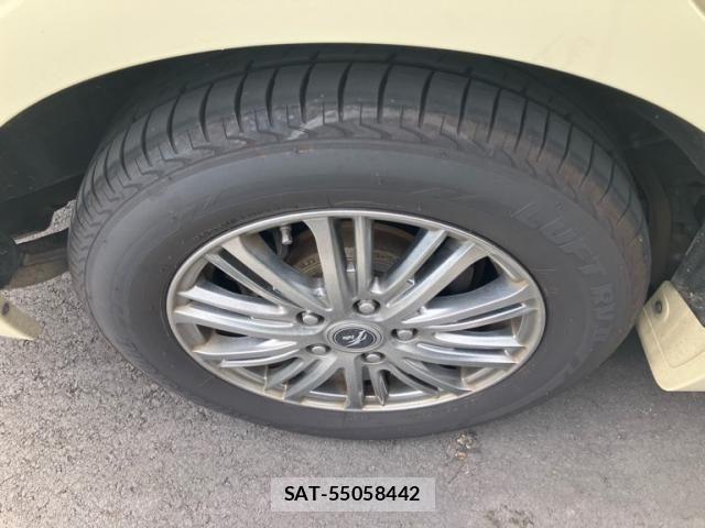 Honda e 2012-06 8038442-4