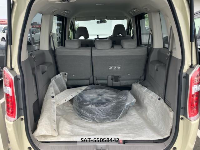 Honda e 2012-06 8038442-7