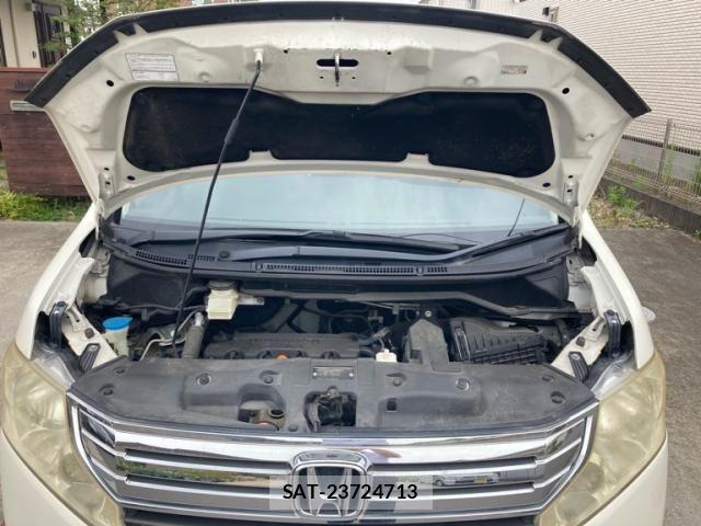 Honda e 2011-09 8038445-12