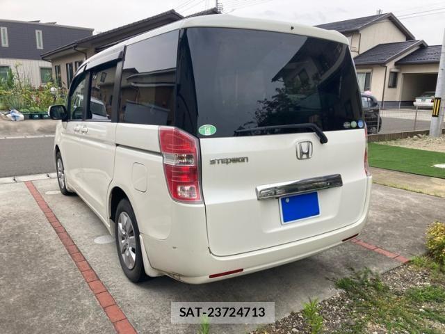 Honda e 2011-09 8038445-7