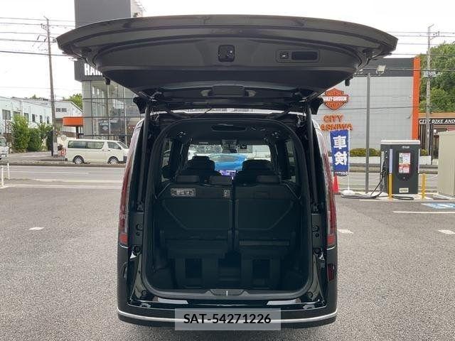 Honda e 2024-01 8075695-9