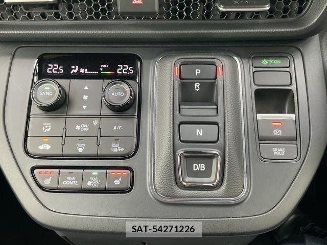 Honda e 2024-01 8075695-17