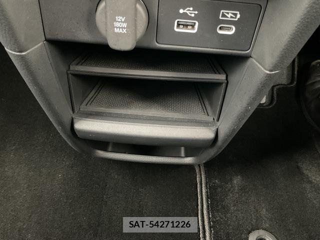 Honda e 2024-01 8075695-19