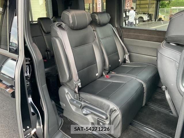 Honda e 2024-01 8075695-7