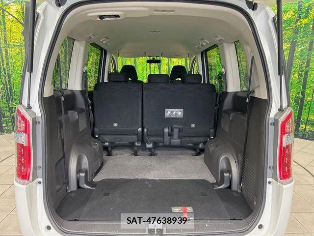 Honda e 2014-09 8075696-10