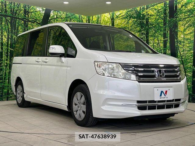 Honda e 2014-09 8075696-16