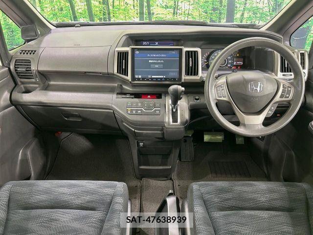 Honda e 2014-09 8075696-1