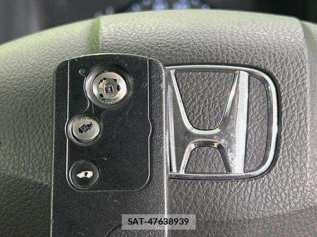 Honda e 2014-09 8075696-6