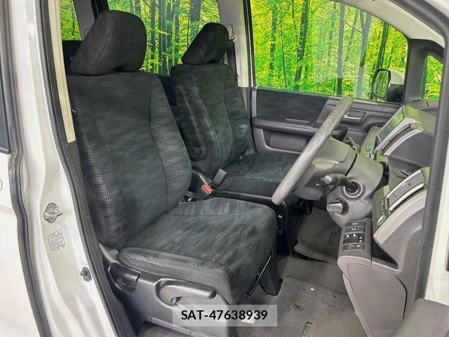Honda e 2014-09 8075696-7