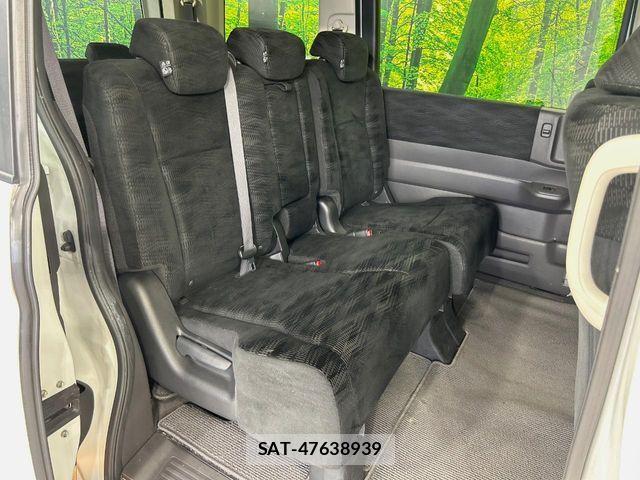Honda e 2014-09 8075696-8