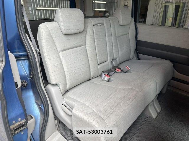 Honda e 2009-12 8075697-11