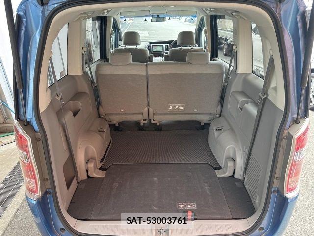 Honda e 2009-12 8075697-13