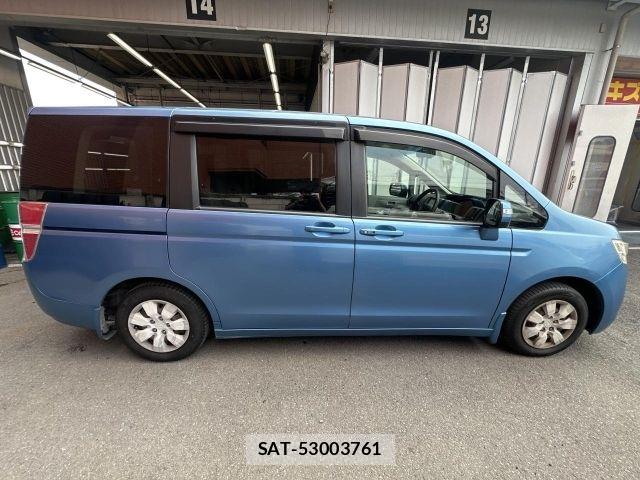 Honda e 2009-12 8075697-16