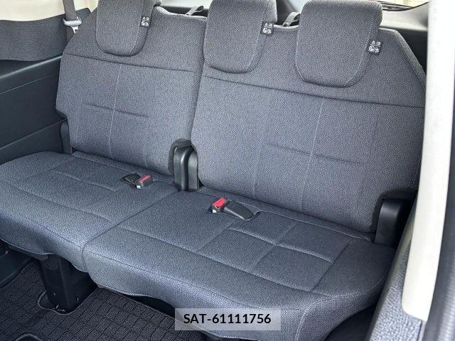Honda e 2025-10 8075701-10
