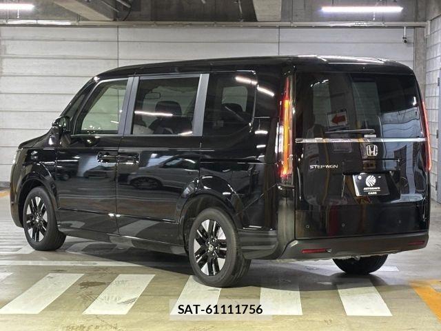 Honda e 2025-10 8075701-22