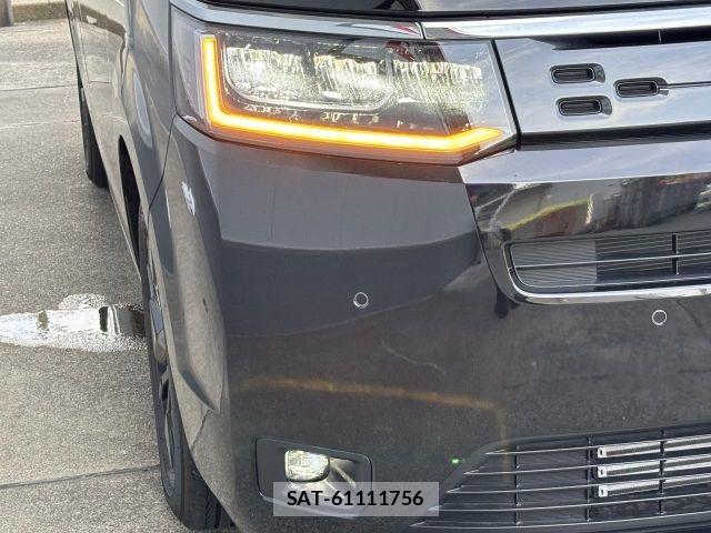 Honda e 2025-10 8075701-23