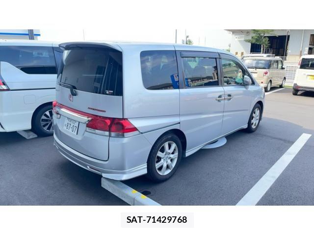 Honda e 2007-06 8102031-1