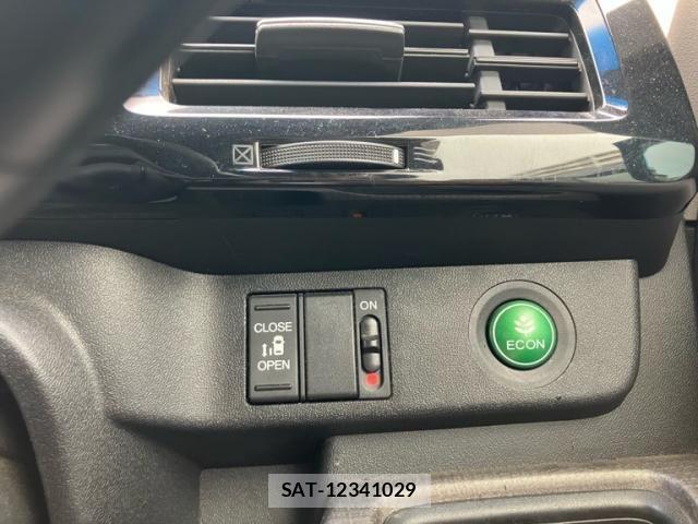 Honda e 2015-09 8102025-14