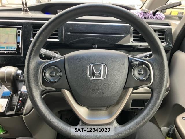 Honda e 2015-09 8102025-16