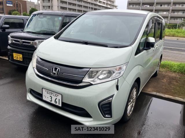 Honda e 2015-09 8102025-1