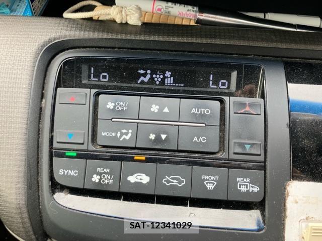 Honda e 2015-09 8102025-20