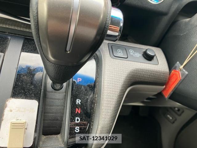 Honda e 2015-09 8102025-21