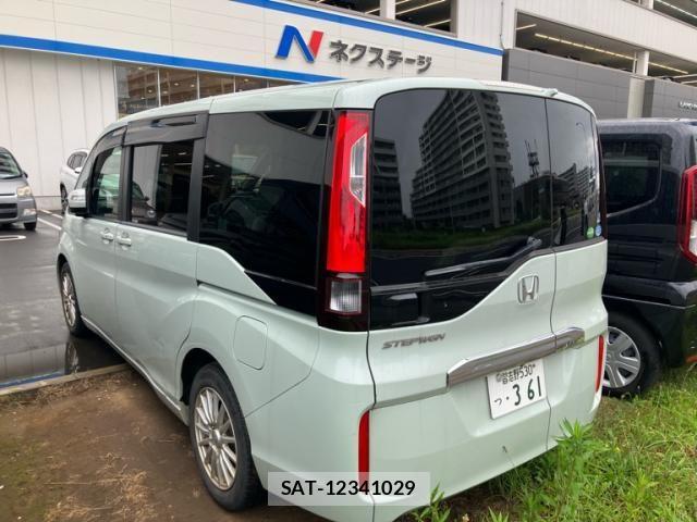 Honda e 2015-09 8102025-2
