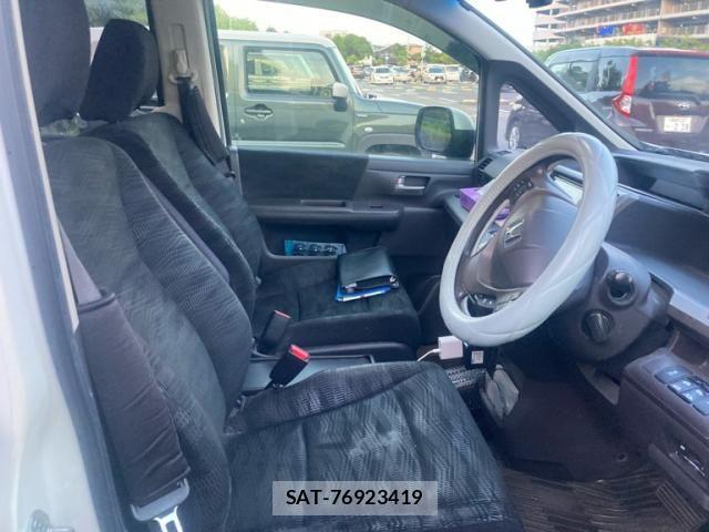 Honda e 2014-04 8102026-11
