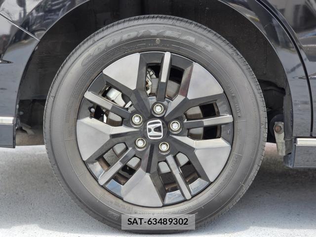 Honda e 2023-12 8102023-16