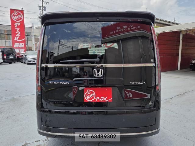 Honda e 2023-12 8102023-4