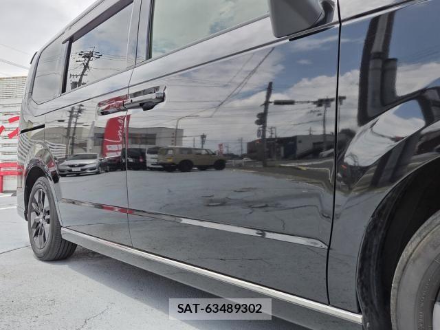 Honda e 2023-12 8102023-8