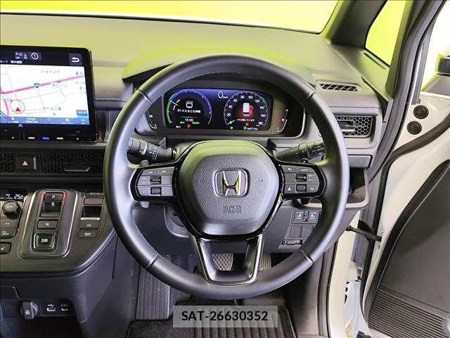 Honda e 2022-09 8132497-11