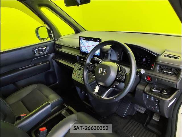 Honda e 2022-09 8132497-18