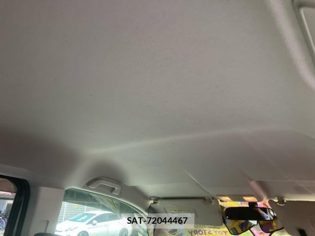 Honda e 2010-03 8132498-13